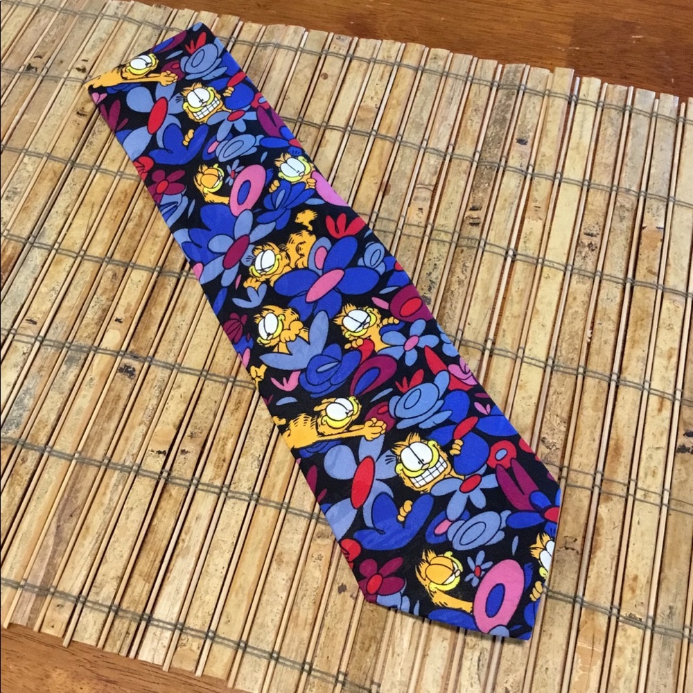Garfield 1978 Balance Hotcakes Tie Garfield Floral